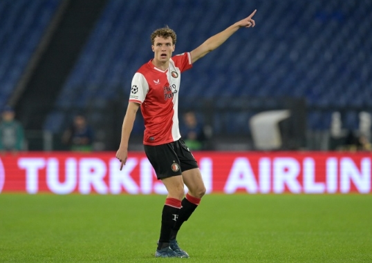 而中场的快 而中场的快